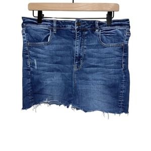 American Eagle Jean Shorts Distressed Denim Women Size 14‎ Blue